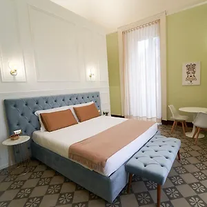 Toscano Palace Luxury Couette-café
