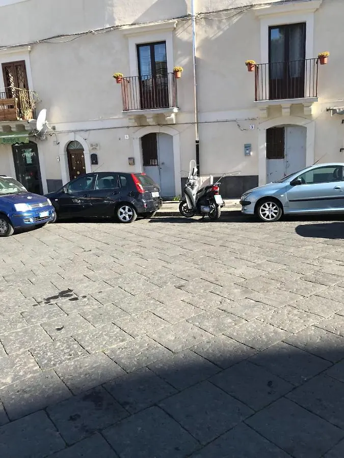 3Acasavacanza كاتانيا 0*,